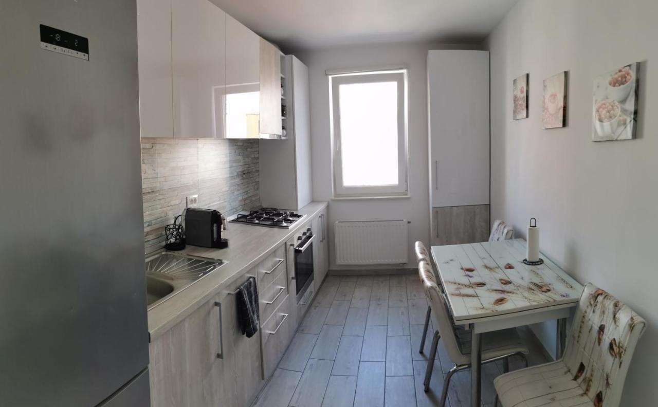 Marimonti Apartment Brasov Luaran gambar